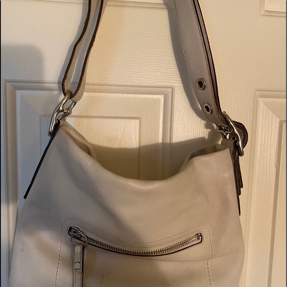 Handbag - Picture 2 of 3